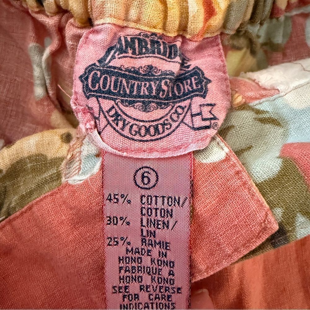 Cambridge Country Store Vintage Floral Shorts - Picture 2 of 5